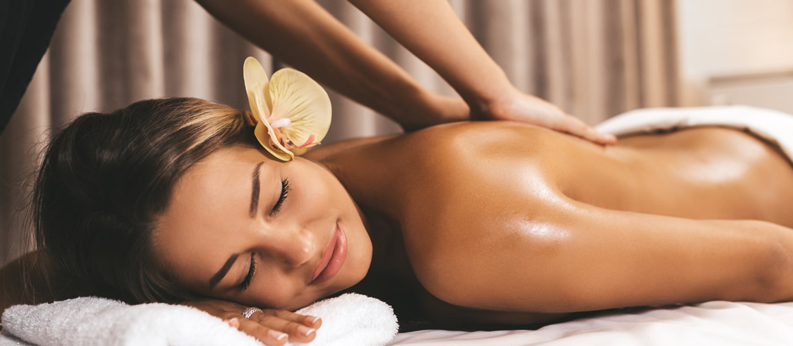 Massage bien-être personnalisé chez Casa Flora Esthetika à Mauguio